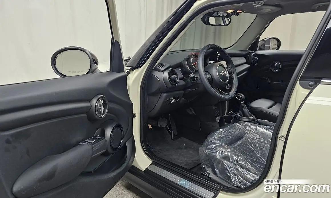 Mini Cooper 2016 1.5 автомат (гидро), фото 10