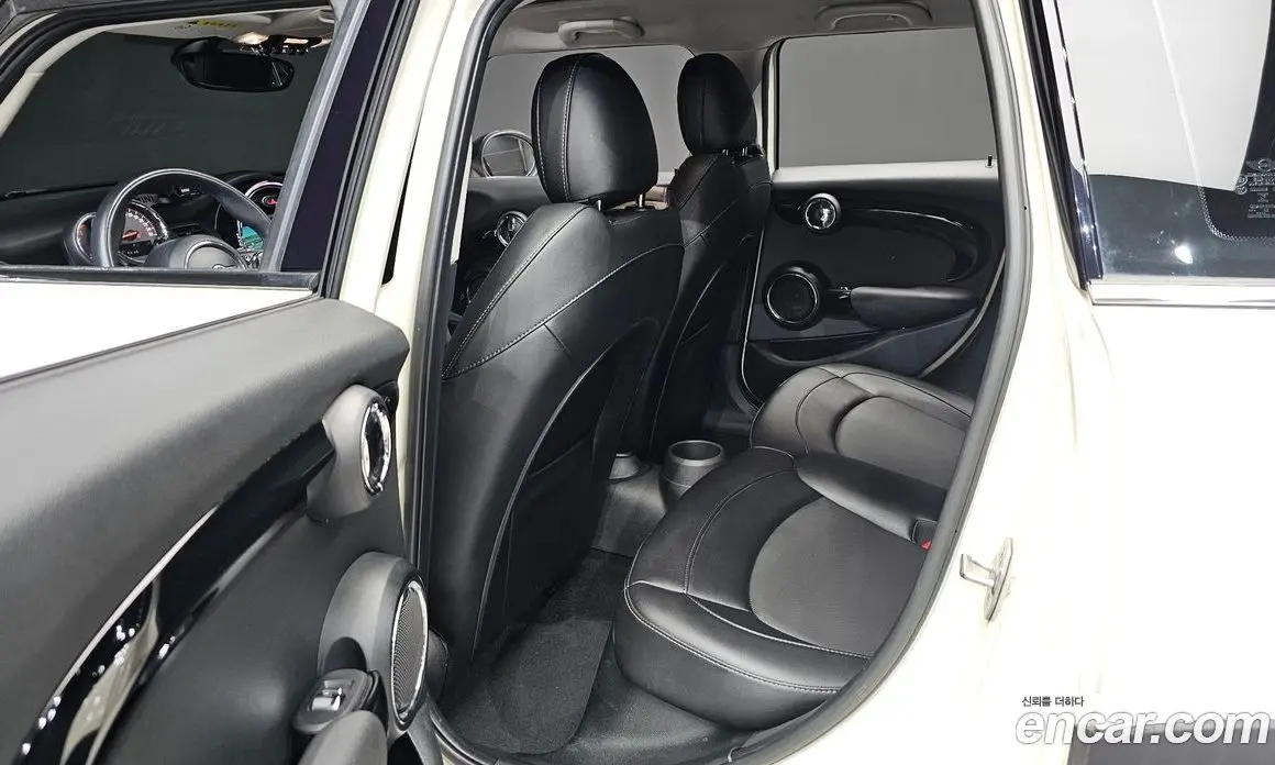Mini Cooper 2016 1.5 автомат (гидро), фото 11