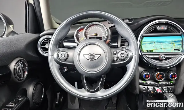 Mini Cooper 2016 1.5 автомат (гидро), миниатюра 12