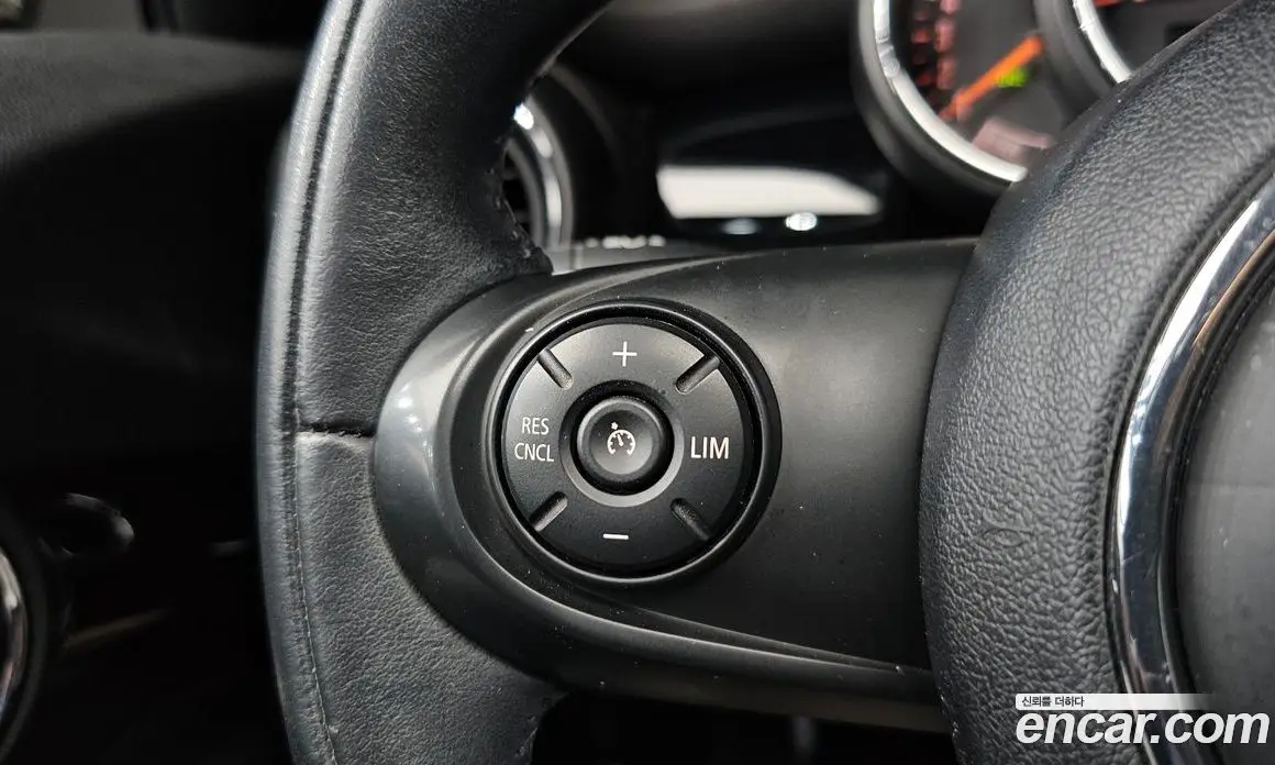 Mini Cooper 2016 1.5 автомат (гидро), фото 15