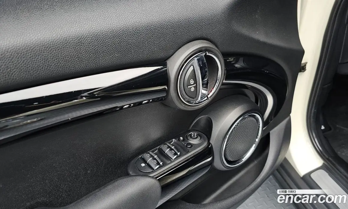 Mini Cooper 2016 1.5 автомат (гидро), фото 20