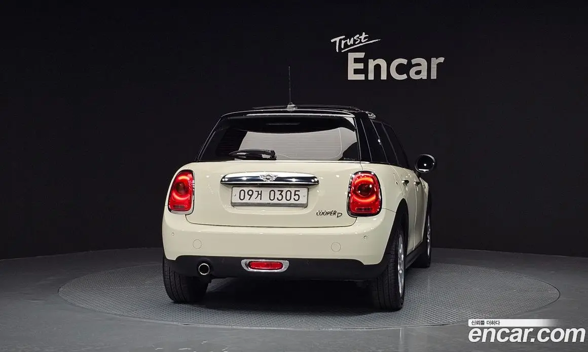 Mini Cooper 2016 1.5 автомат (гидро), фото 4