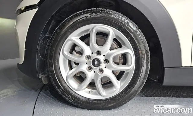 Mini Cooper 2016 1.5 автомат (гидро), миниатюра 5