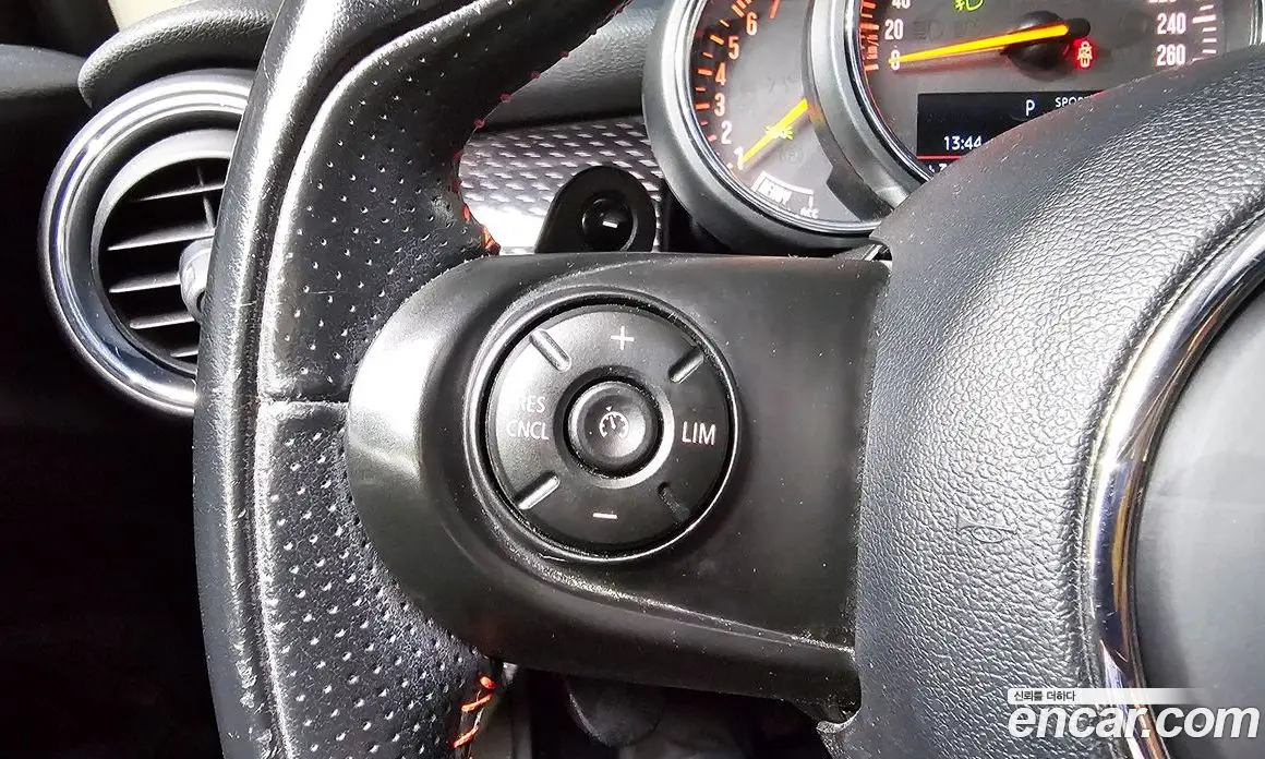 Mini Cooper 2017 2.0 автомат (гидро), фото 16