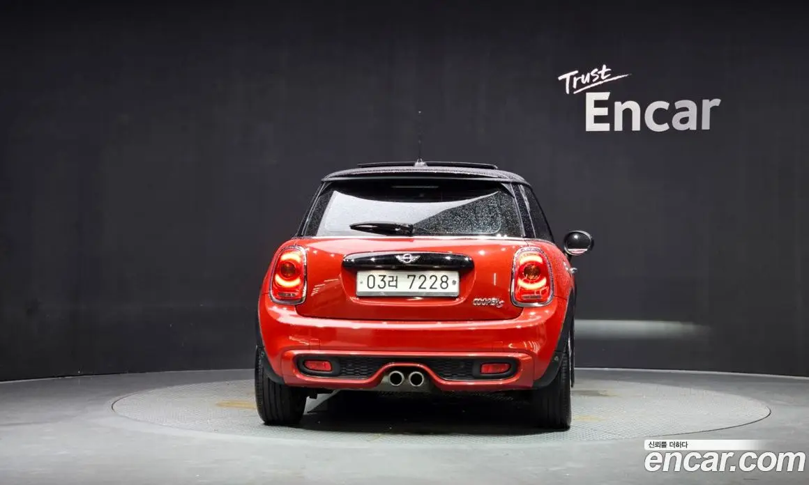Mini Cooper 2017 2.0 автомат (гидро), фото 4
