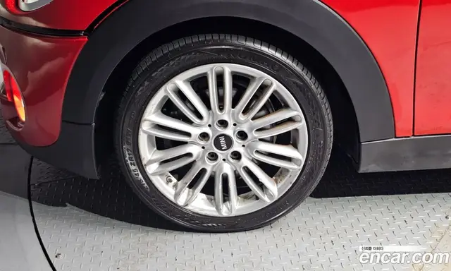 Mini Cooper 2017 2.0 автомат (гидро), миниатюра 5