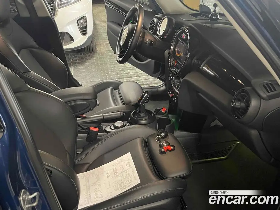 Mini Cooper 2018 1.5 автомат (гидро), фото 19