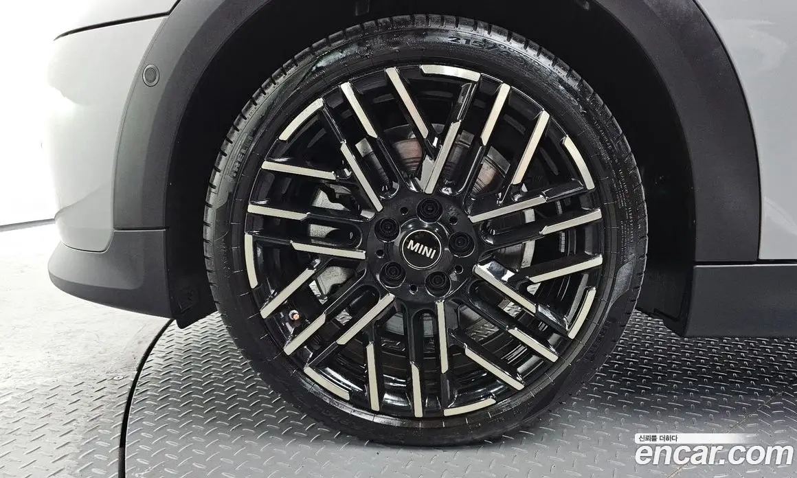 Mini Cooper 2024 2.0 автомат (гидро), фото 4