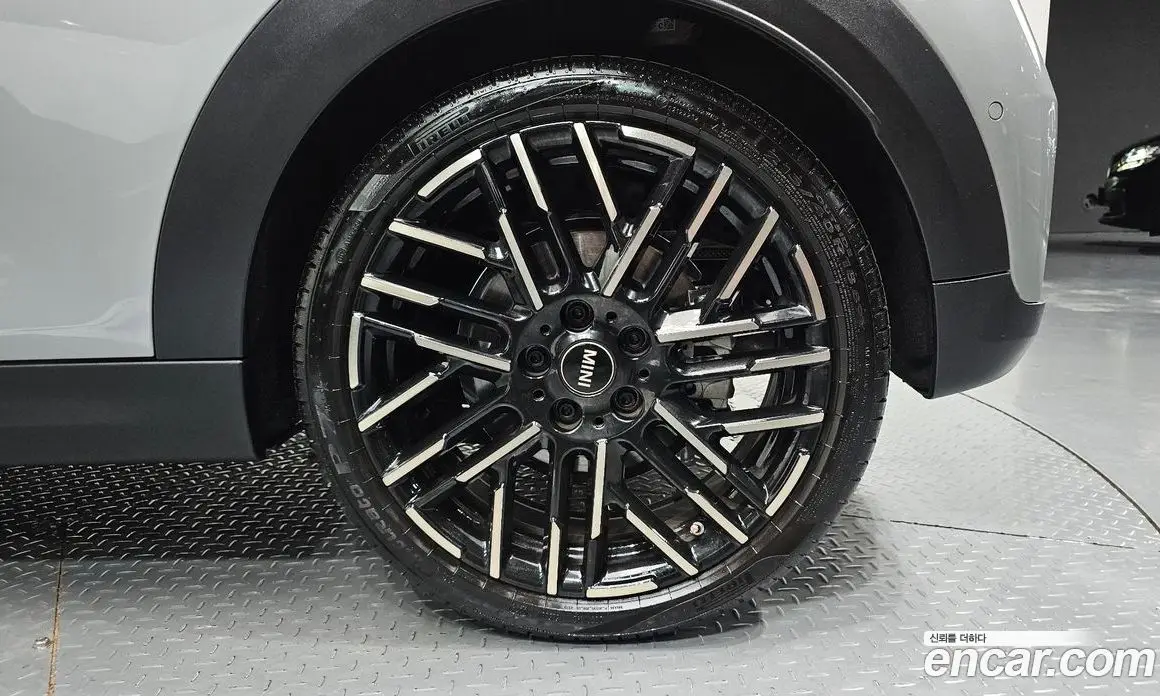 Mini Cooper 2024 2.0 автомат (гидро), фото 6