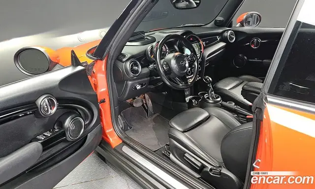 Mini Cooper Convertible 2019 1.5 автомат (гидро), миниатюра 11 Mini Cooper Convertible 2019 1.5 автомат (гидро), миниатюра 11