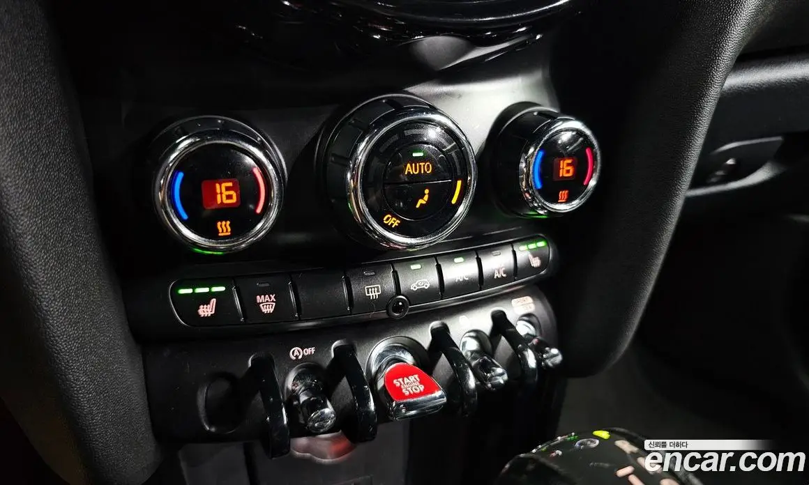 Mini Cooper Convertible 2019 1.5 автомат (гидро), фото 17 Mini Cooper Convertible 2019 1.5 автомат (гидро), фото 17