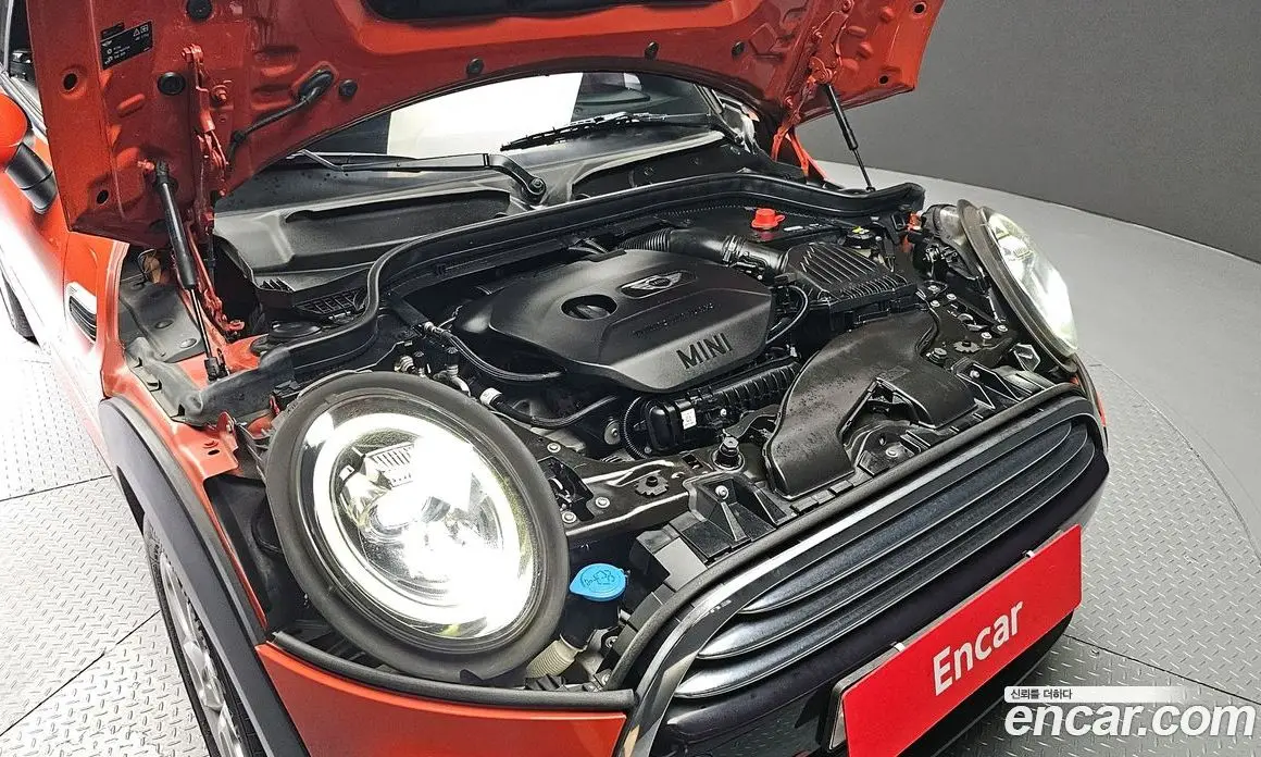 Mini Cooper Convertible 2019 1.5 автомат (гидро), фото 6 Mini Cooper Convertible 2019 1.5 автомат (гидро), фото 6