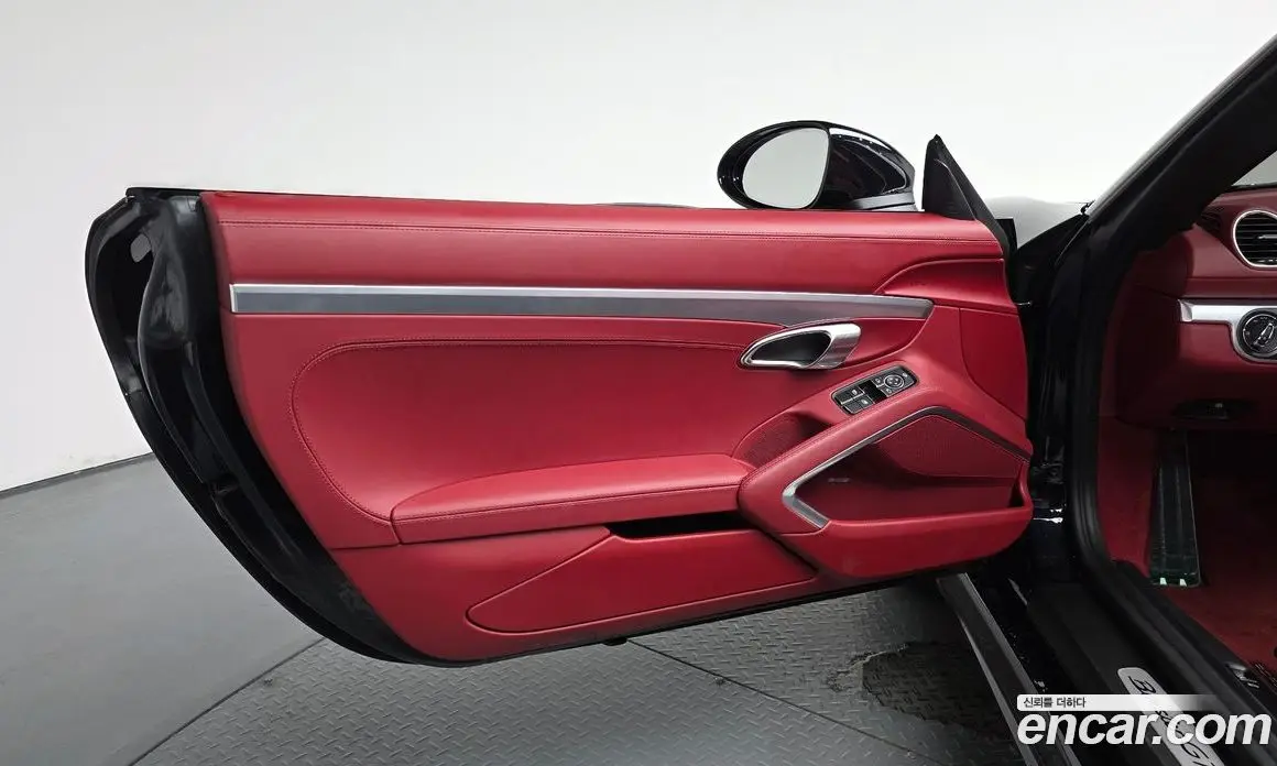 Porsche 718 2024 4.0 автомат (гидро), фото 14