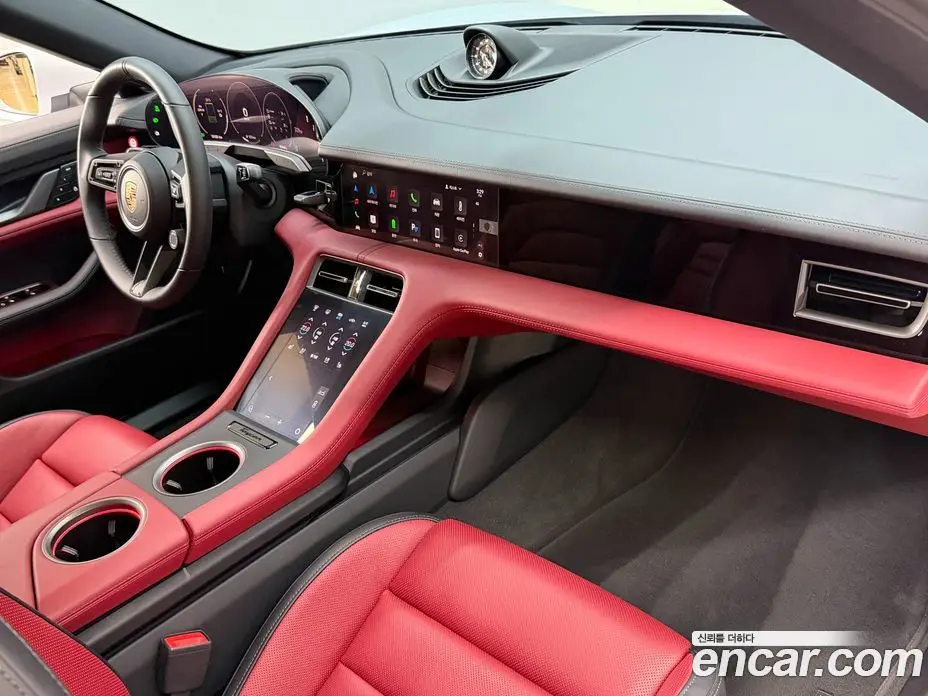Porsche Taycan 2025 0.2 автомат (гидро), фото 18