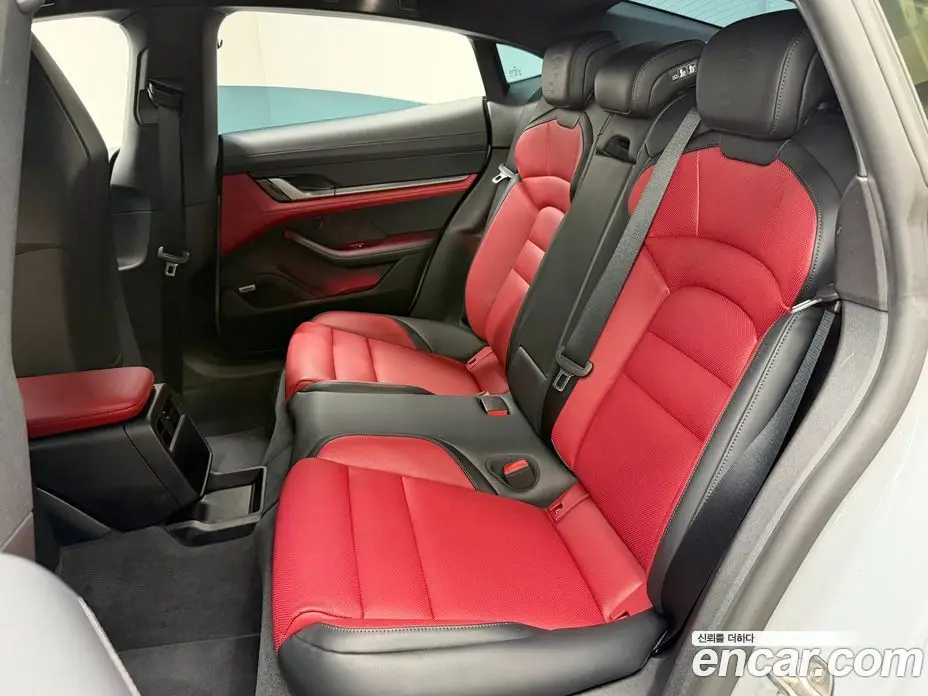Porsche Taycan 2025 0.2 автомат (гидро), фото 19