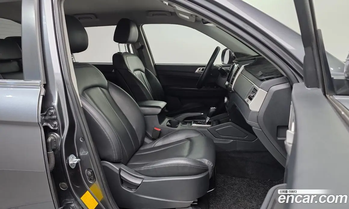 SsangYong Rexton 2018 2.2 автомат (гидро), фото 11