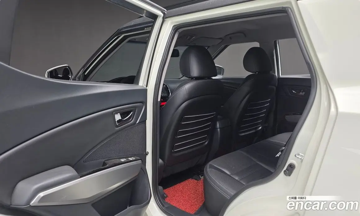 SsangYong TIBOLI 2015 1.6 автомат (гидро), фото 17
