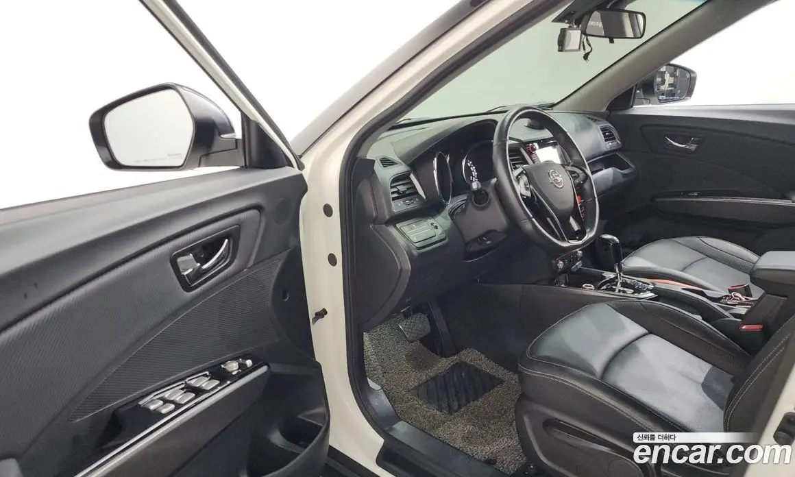 SsangYong TIBOLI 2017 1.6 автомат (гидро), фото 13