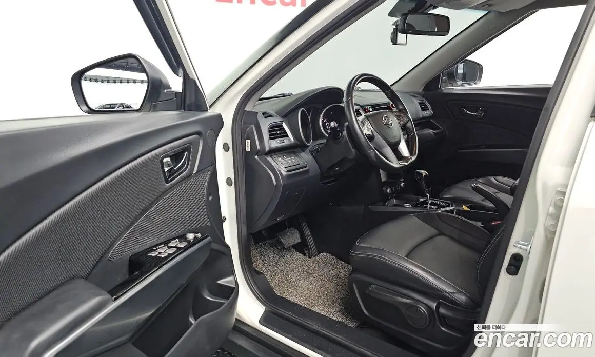 SsangYong TIBOLI 2018 1.6 автомат (гидро), фото 12