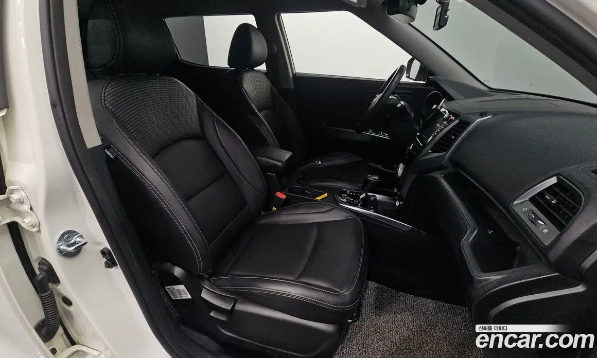 SsangYong TIBOLI 2018 1.6 автомат (гидро), фото 16