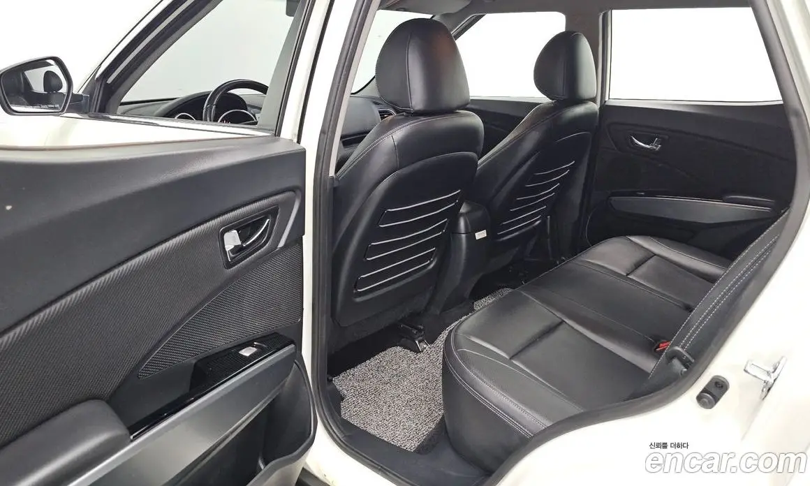 SsangYong TIBOLI 2018 1.6 автомат (гидро), фото 17
