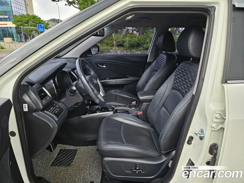 SsangYong TIBOLI 2019 1.6 автомат (гидро), фото 10
