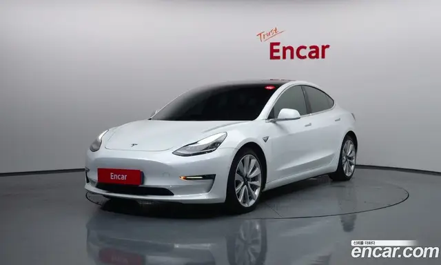 Tesla Model 3, 2020, 124 618 км
