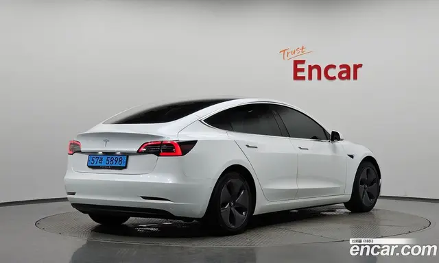 Tesla Model 3 2020 0.1 автомат (гидро), миниатюра 2