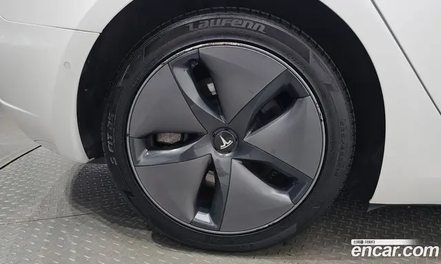 Tesla Model 3 2020 0.1 автомат (гидро), миниатюра 7