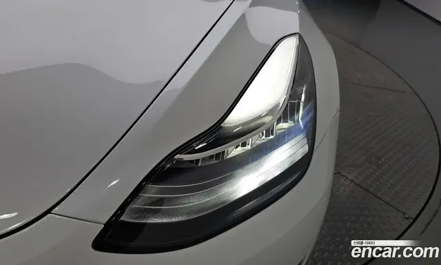 Tesla Model 3 2020 0.1 автомат (гидро), миниатюра 8