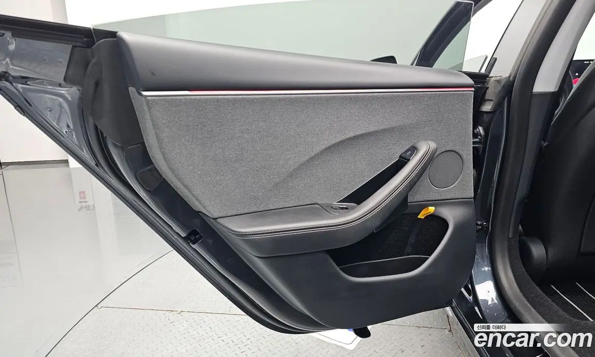 Tesla Model 3 2025 0.2 автомат (гидро), фото 14
