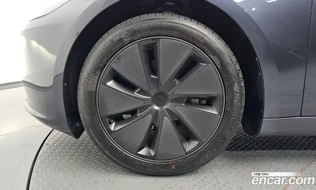Tesla Model 3 2025 0.2 автомат (гидро), миниатюра 4