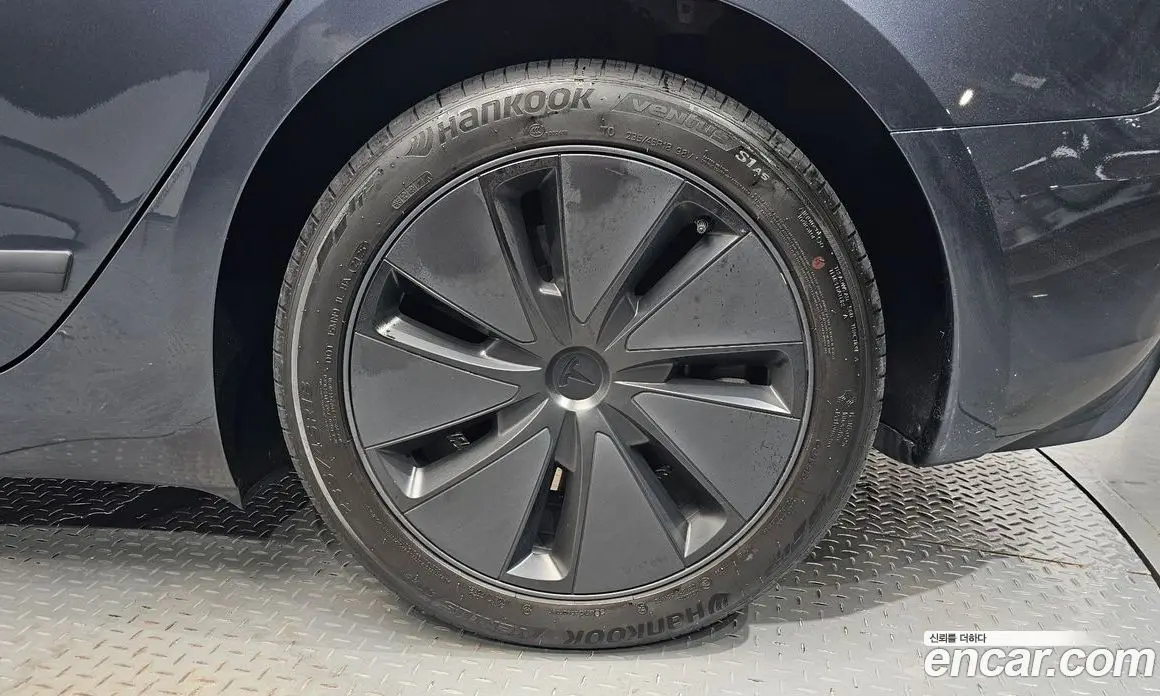 Tesla Model 3 2025 0.2 автомат (гидро), фото 6