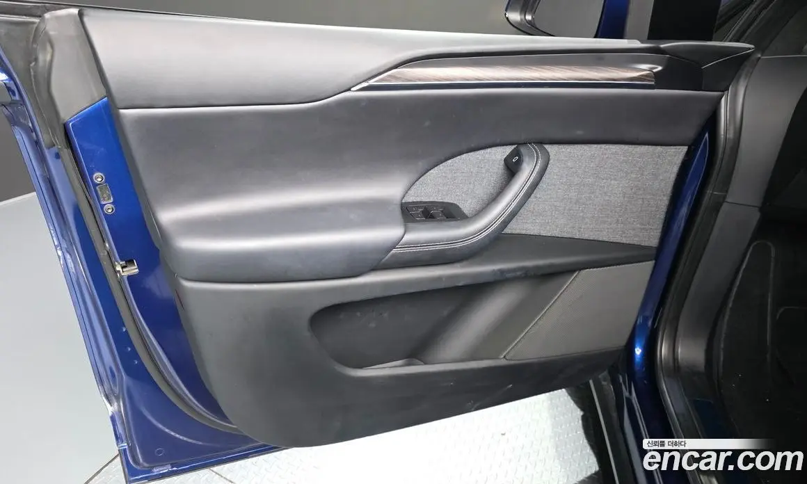 Tesla Model X 2023 0.3 автомат (гидро), фото 13
