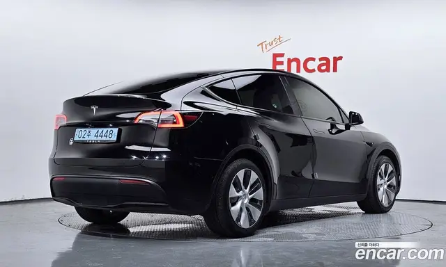 Tesla Model Y 2022 0.2 автомат (гидро), миниатюра 2
