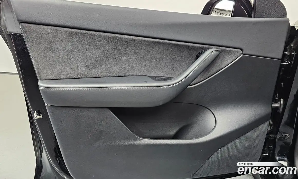 Tesla Model Y 2022 0.2 автомат (гидро), фото 14