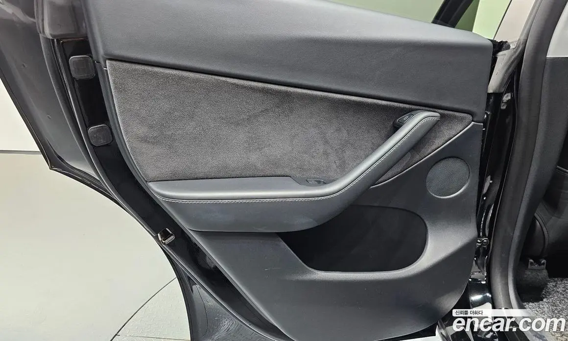 Tesla Model Y 2022 0.2 автомат (гидро), фото 15