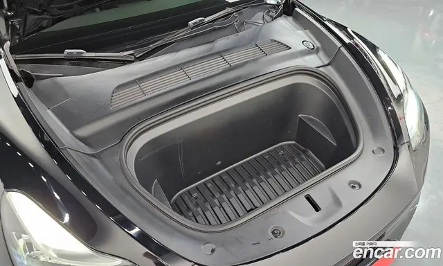 Tesla Model Y 2022 0.2 автомат (гидро), миниатюра 6