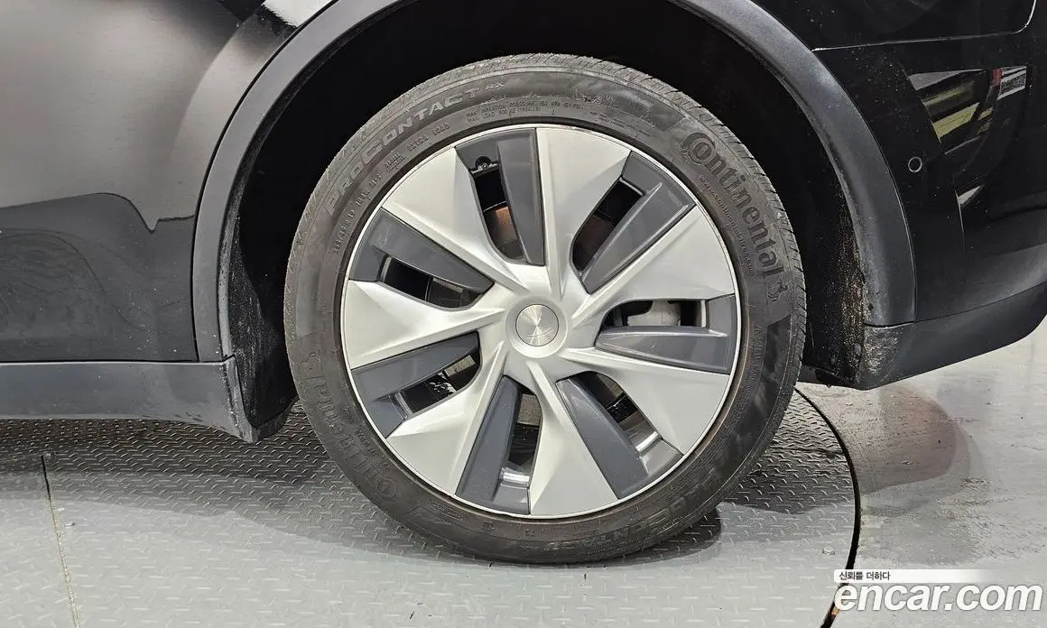 Tesla Model Y 2022 0.2 автомат (гидро), фото 7