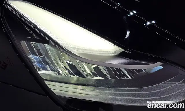 Tesla Model Y 2022 0.2 автомат (гидро), миниатюра 8