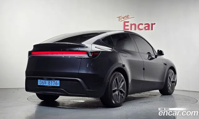 Tesla Model Y 2025 0.2 автомат (гидро), миниатюра 2