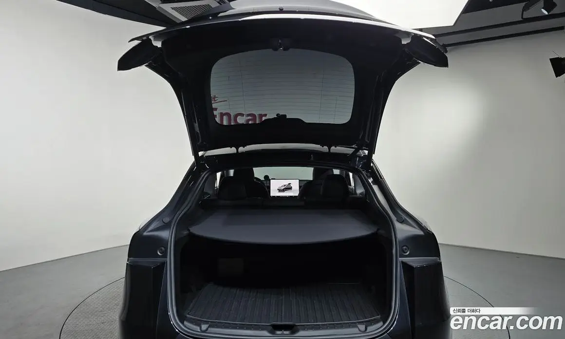 Tesla Model Y 2025 0.2 автомат (гидро), фото 19