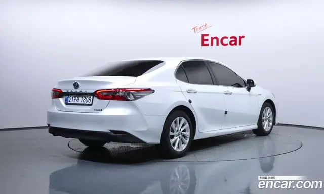Toyota Camry 2023 2.5 автомат (гидро), миниатюра 2