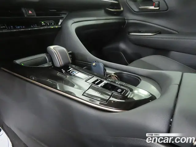 Toyota Crown 2024 2.5 автомат (гидро), миниатюра 11