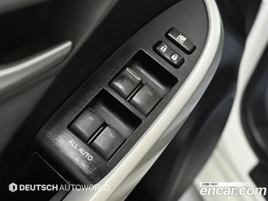Toyota Prius 2012 1.8 автомат (гидро), фото 15