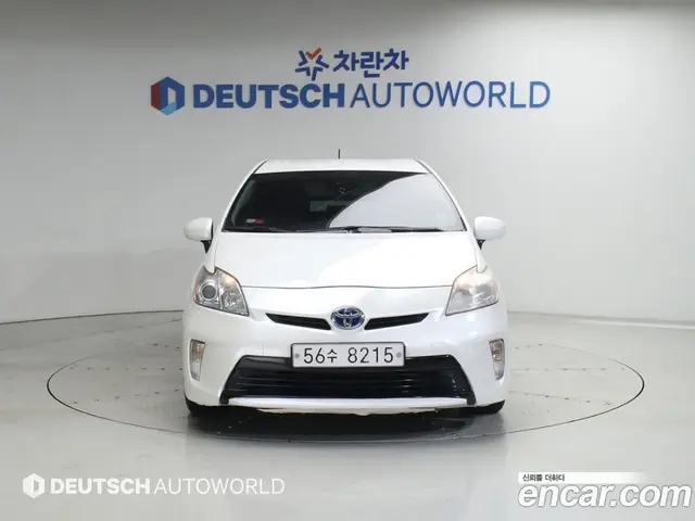 Toyota Prius 2012 1.8 автомат (гидро), миниатюра 3