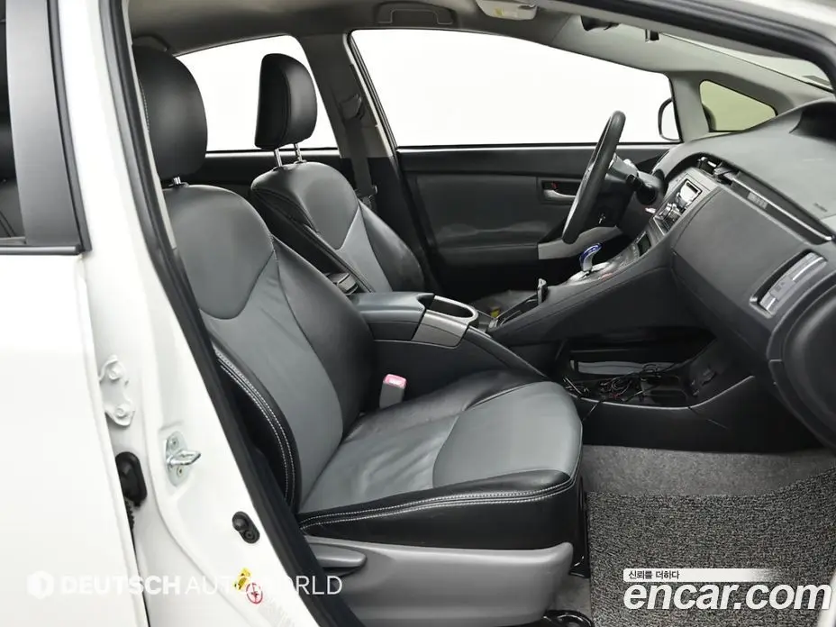 Toyota Prius 2012 1.8 автомат (гидро), фото 10