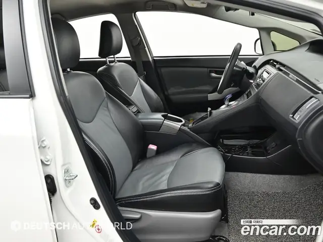 Toyota Prius 2012 1.8 автомат (гидро), миниатюра 10