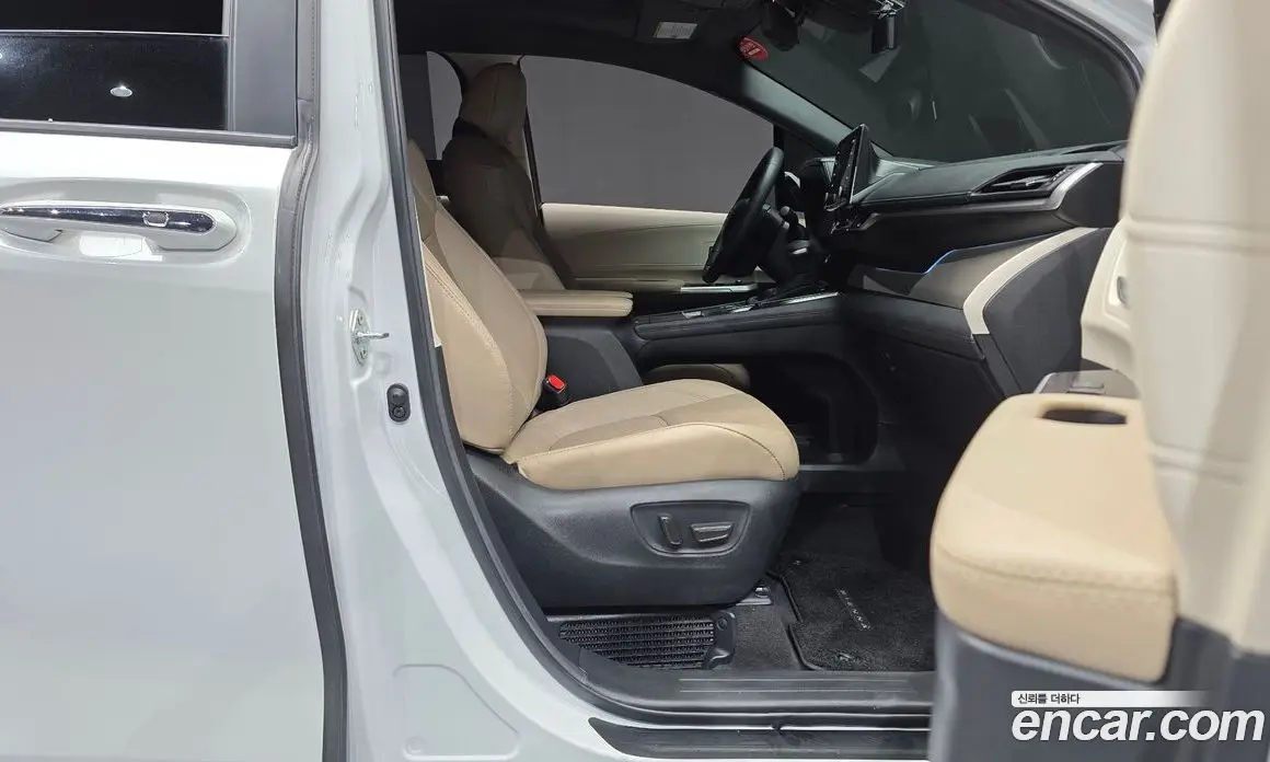 Toyota Sienna 2023 2.5 автомат (гидро), фото 11