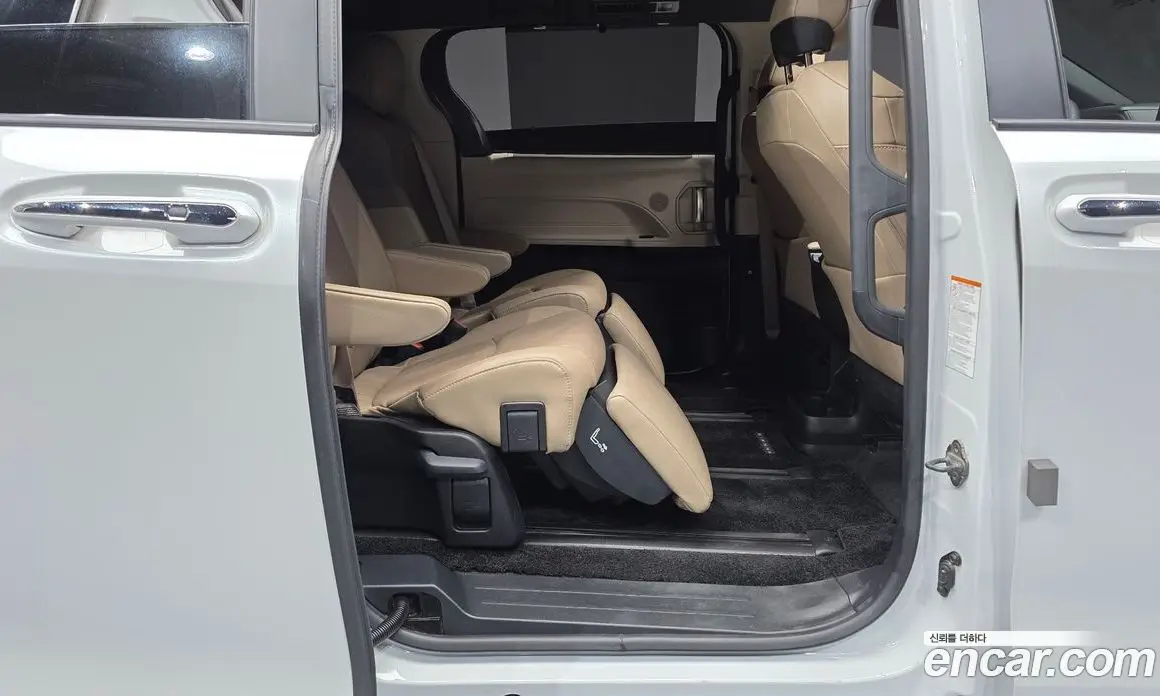 Toyota Sienna 2023 2.5 автомат (гидро), фото 12